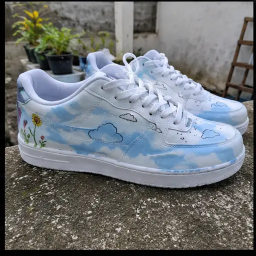 Tênis customizado por Camila Ferraz